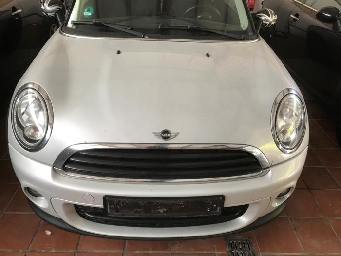 Mini Clubman 1.6 One D Sloopvoertuig (2012, Licht, Metallic, Helder, Wit, Zilver)