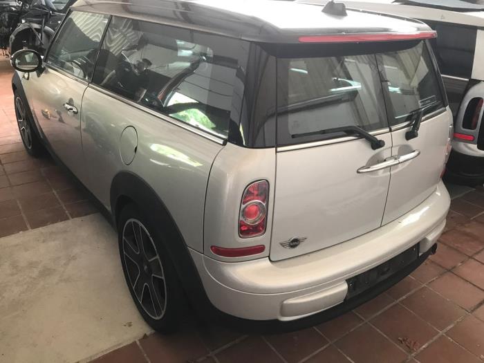 Mini Clubman 1.6 One D Sloopvoertuig (2012, Licht, Metallic, Helder, Wit, Zilver)