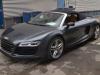 Audi R8 Spyder 5.2 V10 40V FSI Skrotfordon (2014, GRIJS)