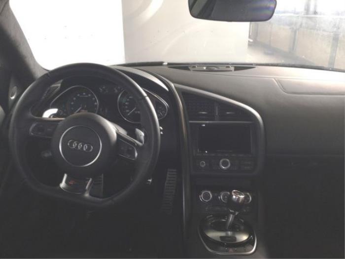 Audi R8 5.2 GT V10 40V LMX Skrotfordon (2015, METALLIC BLAUW)