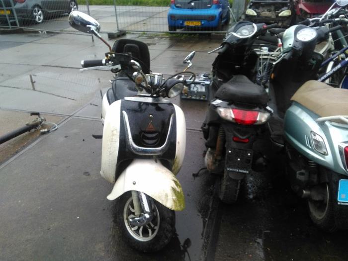 Mercedes Vito 2.2 109 CDI 16V Skrotfordon (2010, WIT)