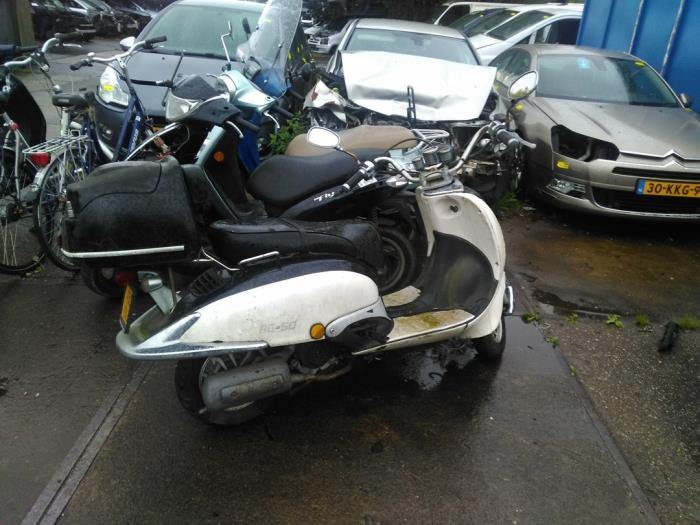 Mercedes Vito 2.2 109 CDI 16V Skrotfordon (2010, WIT)