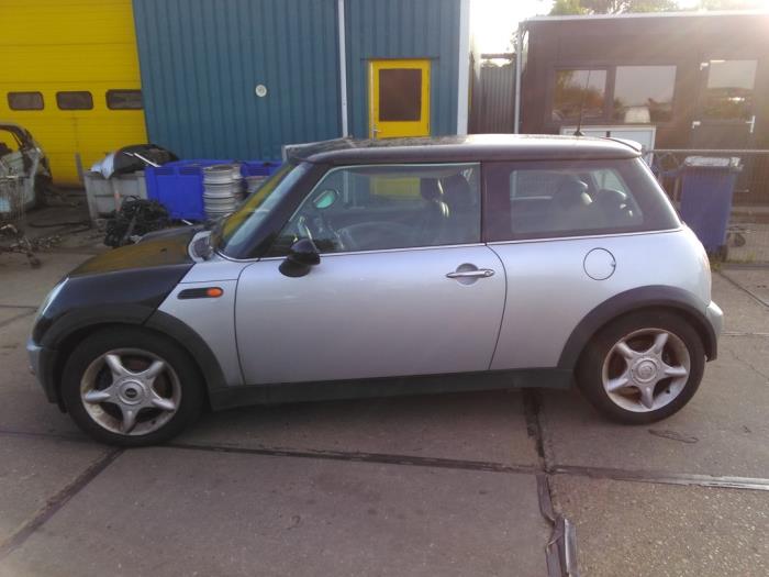 Mini Mini Skrotfordon (2002, GRIJS)