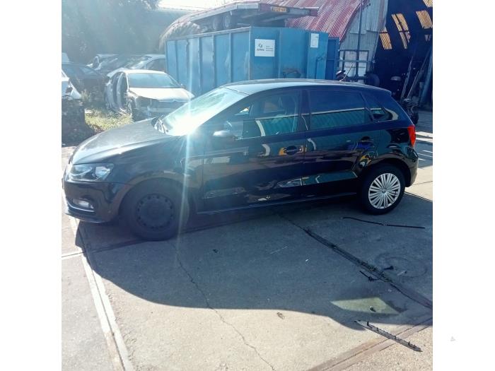Volkswagen Polo V 1.4 TDI 12V 90 Sloopvoertuig (2016, Zwart)