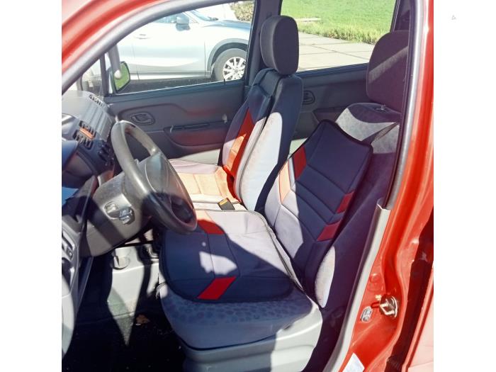 Suzuki Wagon-R+ 1.3 16V Sloopvoertuig (2001, Rood)