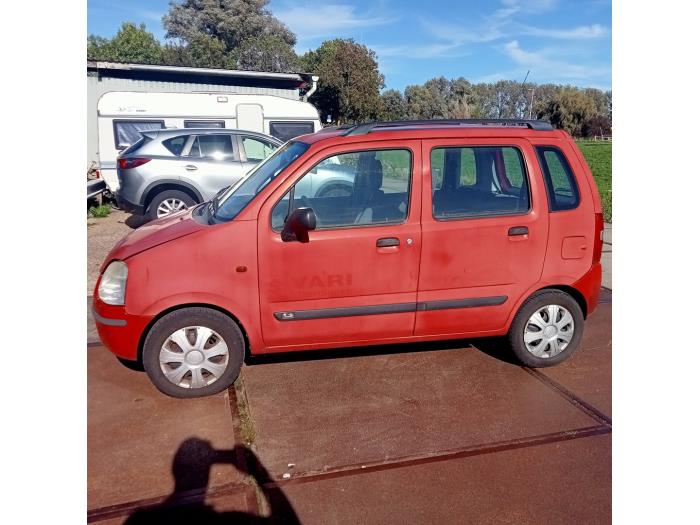 Suzuki Wagon-R+ 1.3 16V Sloopvoertuig (2001, Rood)