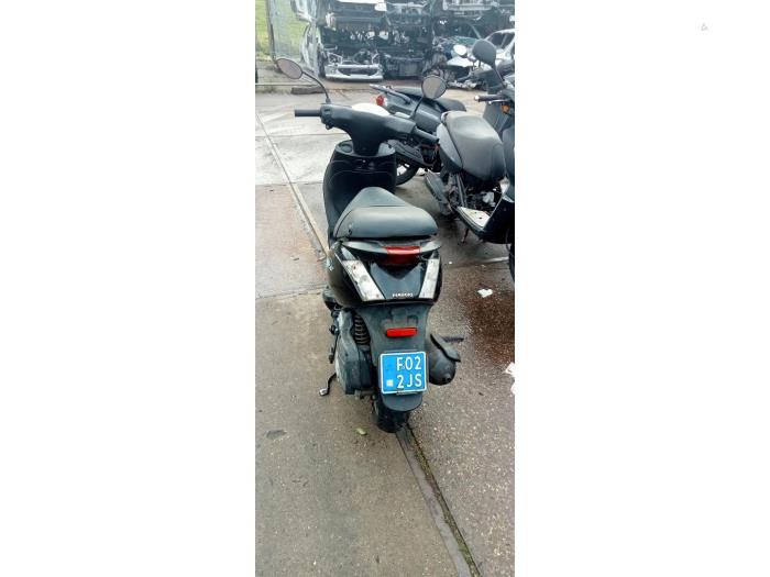 Piaggio Sloopvoertuig (2012, Graniet)