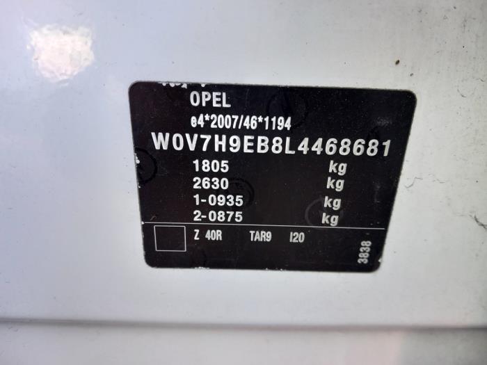 Opel Crossland 1.2 Turbo 12V Samochód złomowany (2021, Bialy)