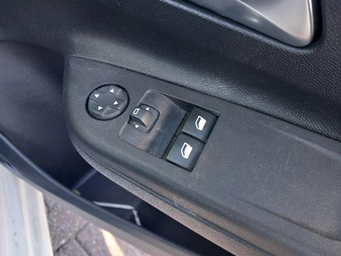 Opel Corsa F 1.2 12V 75 Sloopvoertuig (2020, Wit)