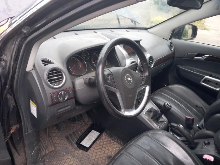 Opel Antara 2.0 CDTI 16V 4x2 Sloopvoertuig (2008, Zwart)