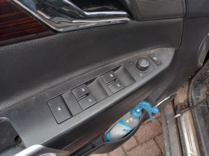 Opel Antara 2.0 CDTI 16V 4x2 Sloopvoertuig (2008, Zwart)