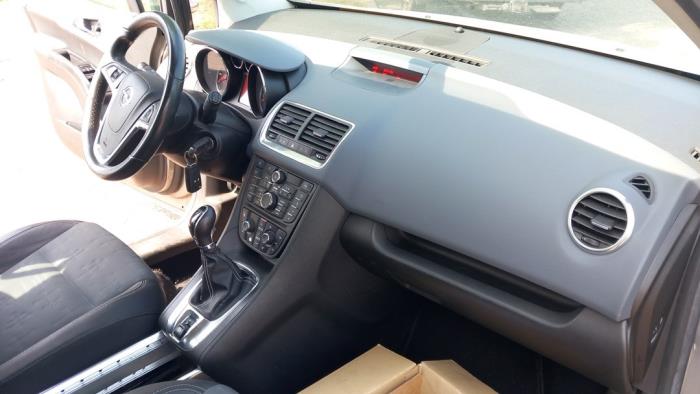 Opel Meriva 1.4 16V Ecotec Sloopvoertuig (2010, Zilvergrijs, Bruin)