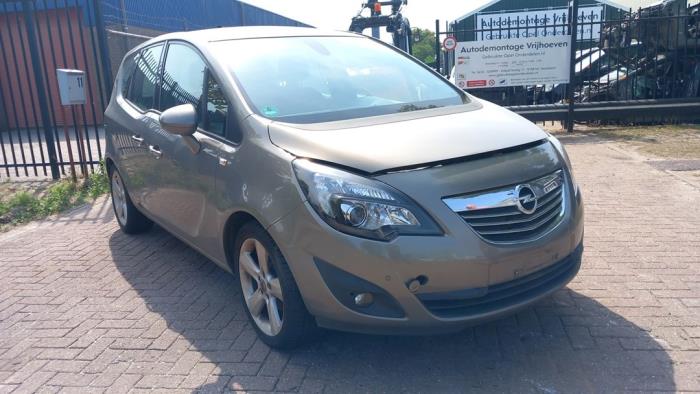 Opel Meriva 1.4 16V Ecotec Sloopvoertuig (2010, Zilvergrijs, Bruin)