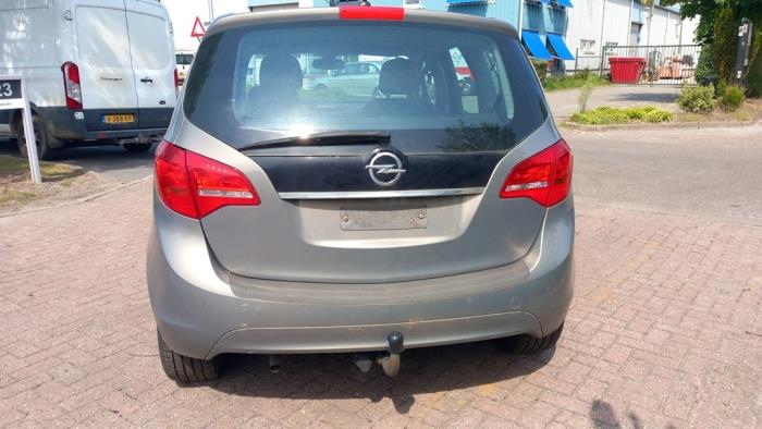 Opel Meriva 1.4 16V Ecotec Sloopvoertuig (2010, Zilvergrijs, Bruin)