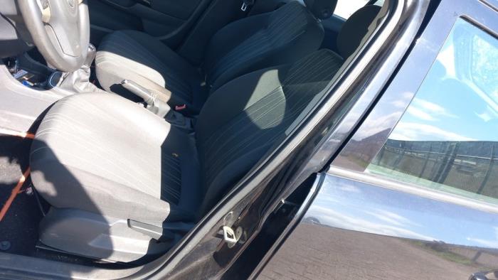 Opel Corsa D 1.4 16V Twinport Sloopvoertuig (2008, Zwart)