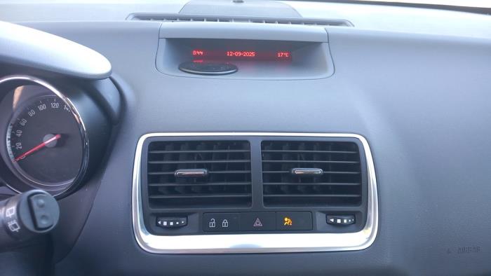 Opel Meriva 1.4 Turbo 16V ecoFLEX Sloopvoertuig (2010, Zilvergrijs, Carbon, Grijs)