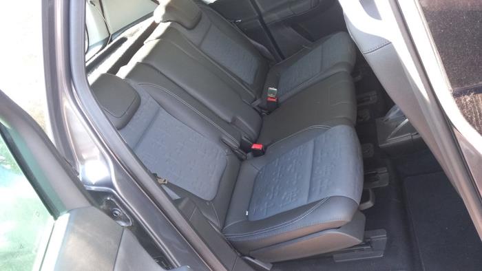 Opel Meriva 1.4 Turbo 16V ecoFLEX Sloopvoertuig (2010, Zilvergrijs, Carbon, Grijs)