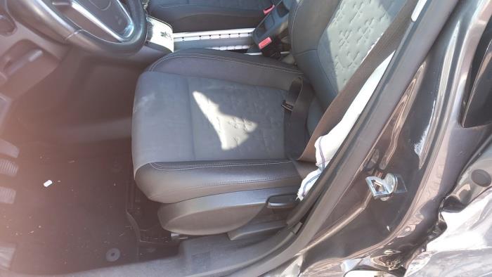 Opel Meriva 1.4 Turbo 16V ecoFLEX Sloopvoertuig (2010, Zilvergrijs, Carbon, Grijs)