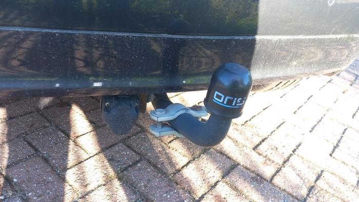 Opel Meriva 1.4 Turbo 16V ecoFLEX Sloopvoertuig (2010, Zilvergrijs, Carbon, Grijs)