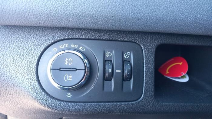 Opel Meriva 1.4 Turbo 16V Ecotec Sloopvoertuig (2011, Zwart, Saffierzwart)