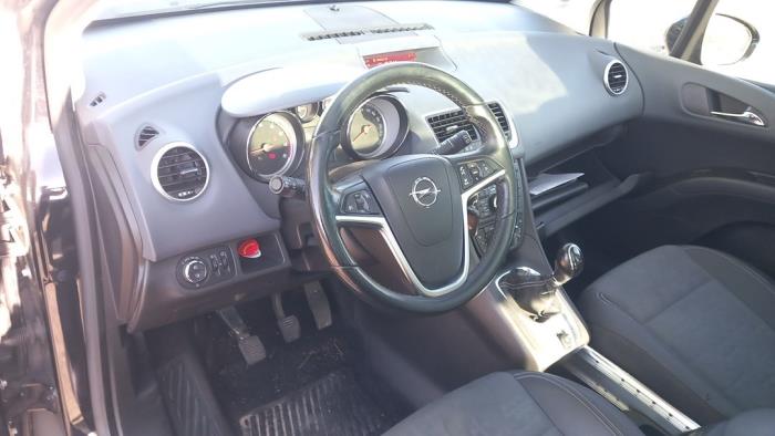 Opel Meriva 1.4 Turbo 16V Ecotec Sloopvoertuig (2011, Zwart, Saffierzwart)