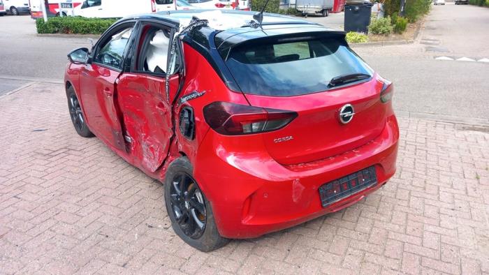 Opel Corsa F 1.2 Turbo 12V 100 Sloopvoertuig (2020, Rood, Zwart)