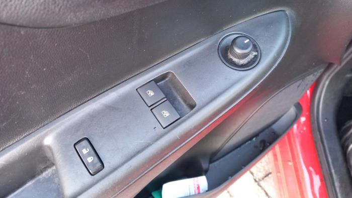 Opel Karl 1.0 12V Sloopvoertuig (2019, Rood)