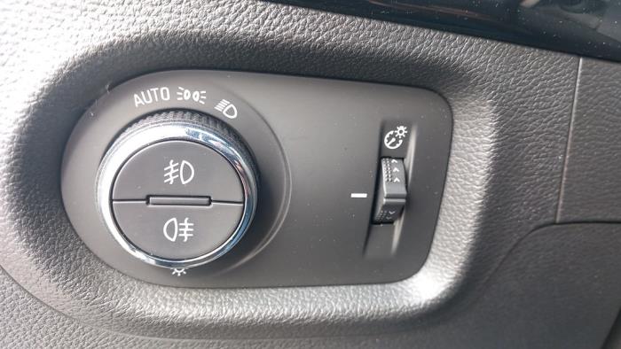 Opel Astra K 1.5 CDTi 122 12V Sloopvoertuig (2019, Donker, Blauw)