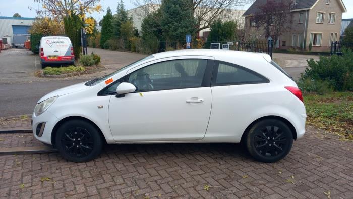 Opel Corsa D 1.2 16V LPG Skrotfordon (2012, WIT)