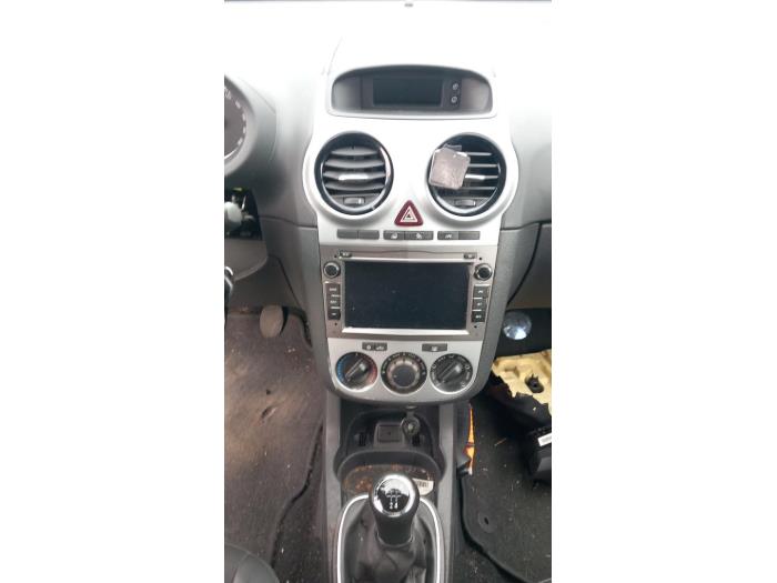 Opel Corsa D 1.2 16V LPG Skrotfordon (2012, WIT)
