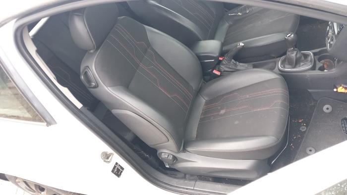 Opel Corsa D 1.2 16V LPG Skrotfordon (2012, WIT)