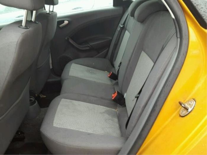 Seat Ibiza ST 1.4 16V Skrotfordon (2013, TRIBU YELLOW)