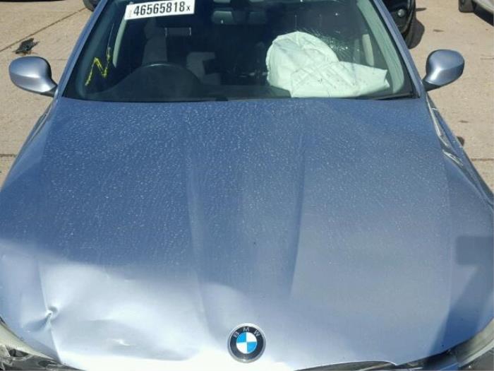 BMW 3 serie 320d 16V Skrotfordon (2009, BLUEWATER METALLIC)