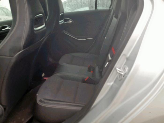 Mercedes A 1.5 A-180 CDI, A-180d 16V Skrotfordon (2013, POLAR SILBER)