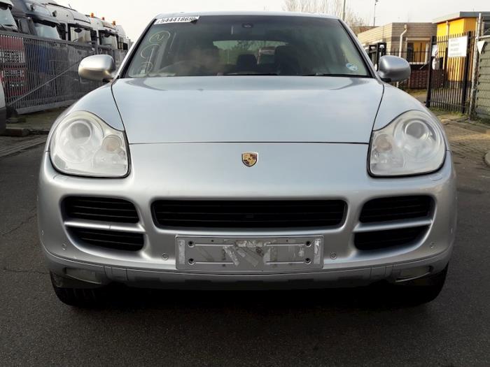 Porsche Cayenne 4.5 S V8 32V Samochód złomowany (2005, Srebrnoszary)