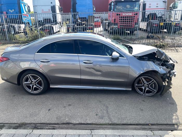 Mercedes CLA 1.3 CLA-180 Turbo 16V Sloopvoertuig (2021, Grijs)