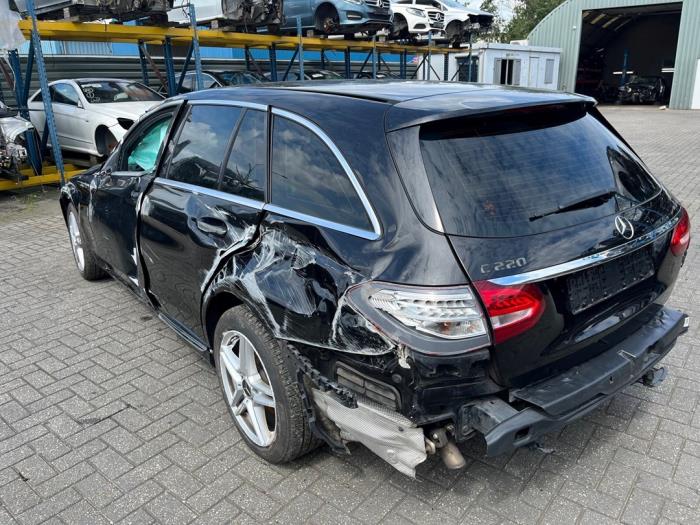 Mercedes C Estate C-220 CDI BlueTEC, C-220 d 2.2 16V Skrotfordon (2015, ZWART)