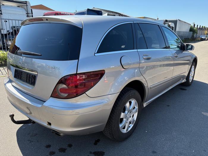 Mercedes R 3.0 320 CDI 24V 4-Matic Sloopvoertuig (2006, Grijs)