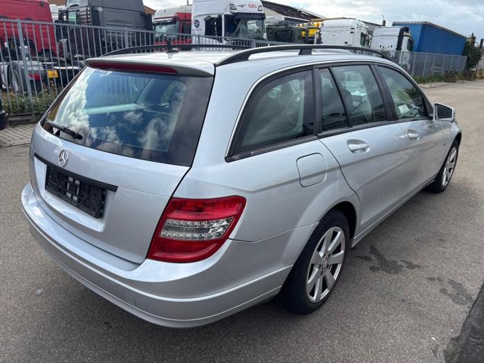 Mercedes C Estate 2.2 C-200 CDI 16V BlueEFFICIENCY Skrotfordon (2010, SILVER)