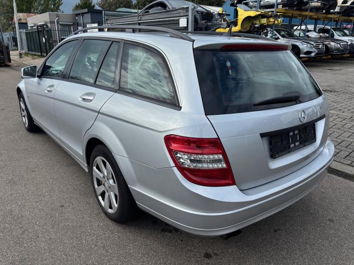 Mercedes C Estate 2.2 C-200 CDI 16V BlueEFFICIENCY Skrotfordon (2010, SILVER)