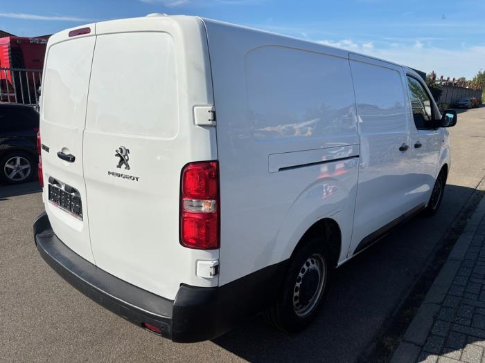 Peugeot Expert 2.0 Blue HDi 120 16V Skrotfordon (2017, WIT)