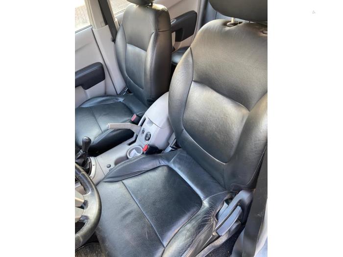 Mitsubishi L-200 2.5 DI-D 4x4 Sloopvoertuig (2009, Grijs)