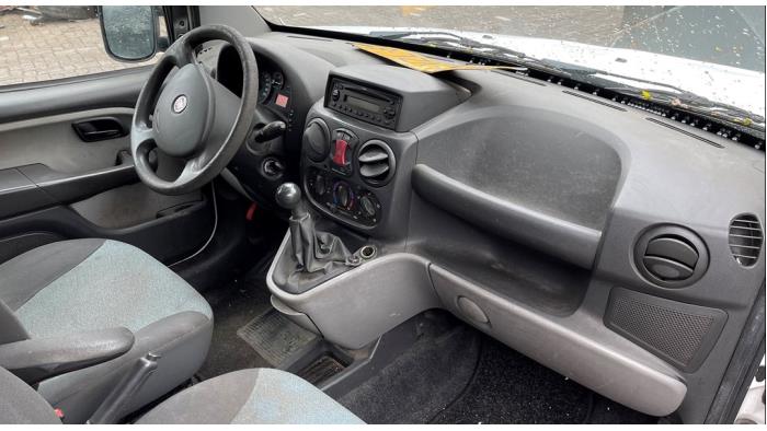 Fiat Doblo Cargo 1.9 JTD Sloopvoertuig (2009, Graniet)