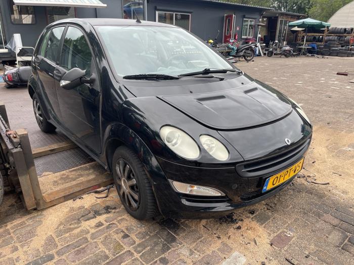 Smart Forfour 1.1 12V Samochód złomowany (2004, Czarny)