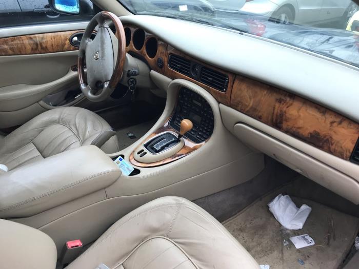 Jaguar XJ8 4.0 V8 32V Sloopvoertuig (1997, Blauw)