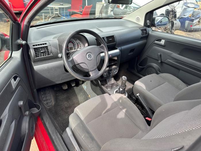 Volkswagen Fox 1.2 Sloopvoertuig (2007, Rood)