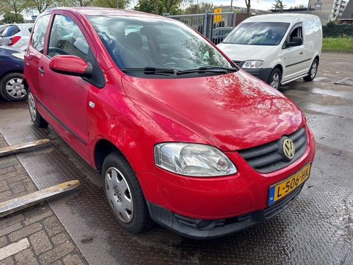 Volkswagen Fox 1.2 Sloopvoertuig (2007, Rood)