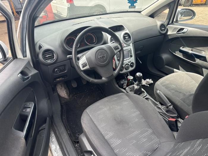 Opel Corsa D 1.3 CDTi 16V ecoFLEX Sloopvoertuig (2011, Wit)