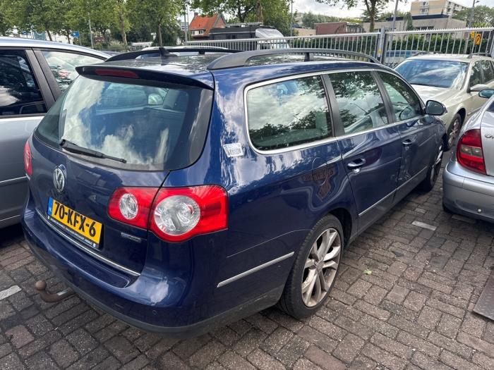 Volkswagen Passat Variant 1.4 TSI 16V Samochód złomowany (2009, Niebieski)