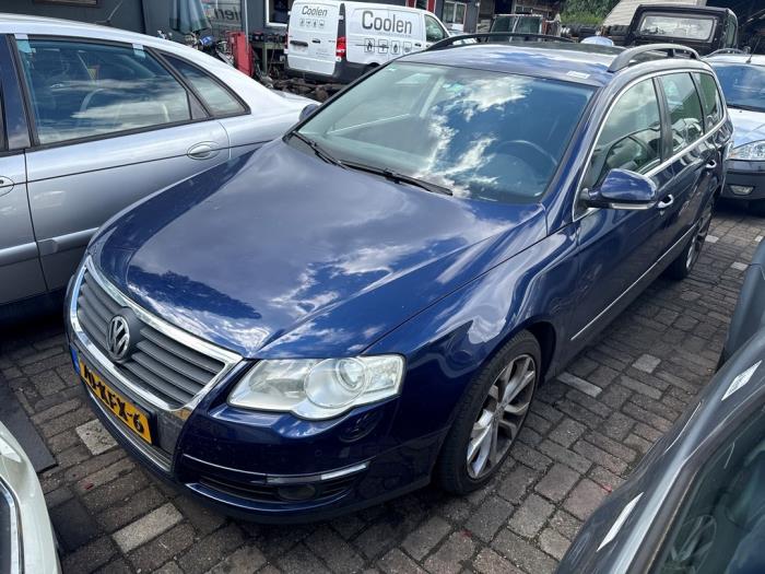 Volkswagen Passat Variant 1.4 TSI 16V Samochód złomowany (2009, Niebieski)